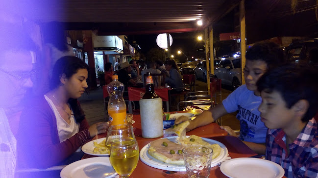 Opinii despre Panadería y Confitería "Las Delicias" în Corrientes - Gastronomía y hostelería