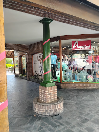 Gral. Martín Güemes 1428, B1686 Hurlingham, Provincia de Buenos Aires