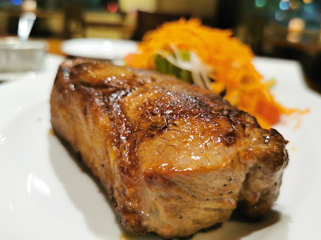 Tante Sara Café & Restó