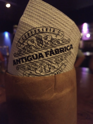 ANTIGUA FABRICA BAR - GBI