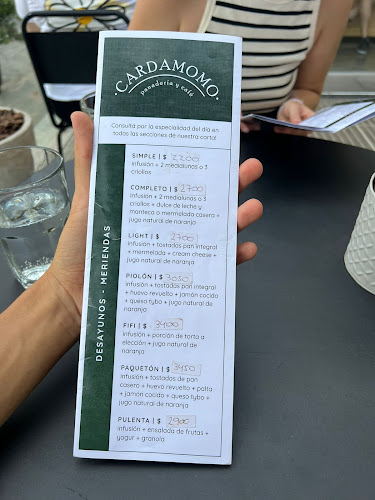 Comentarii opinii despre Cardamomo Panaderia y Cafe