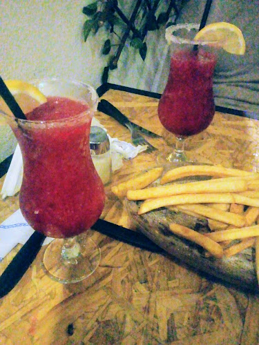 Opinii despre Capitan club bar în Santiago del Estero - Gastronomía y hostelería