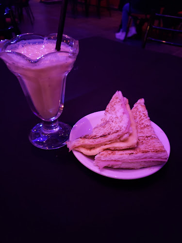 Comentarii opinii despre Macondo Bar