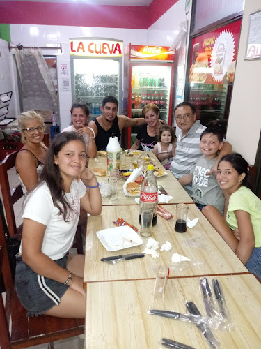 Opinii despre La cueva de las hamburguesas în Posadas - Gastronomía y hostelería