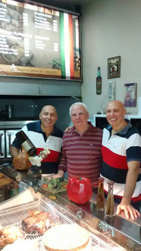 Comentarii opinii despre Lui-Mar Rotiseria Pizzeria