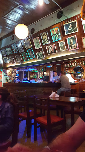 Jorge Newbery 51-69, Av. Roque Sáenz Peña 449, B6000 Junín, Provincia de Buenos Aires