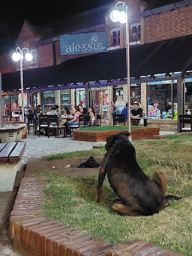 Opinii despre Azteca Bar&Jeans în Junín - Gastronomía y hostelería