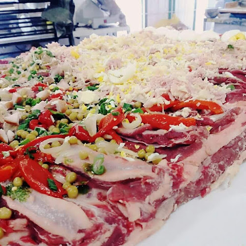 Opinii despre Wok Rotisería Saludable în Trelew - Gastronomía y hostelería