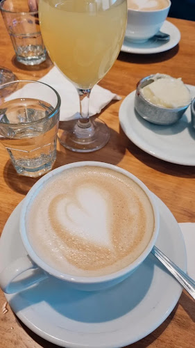 Tante Sara Café & Restó - Gastronomía y hostelería