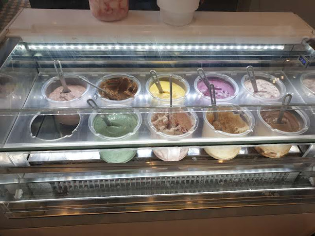 Av. Aconquija 1336 local 40/41, T4107 Yerba Buena, Tucumán