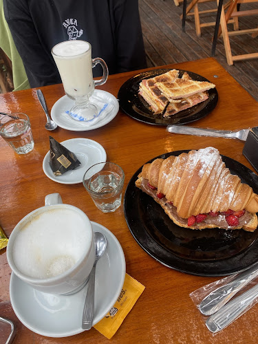 Los Pinos Café Bar - Gastronomía y hostelería