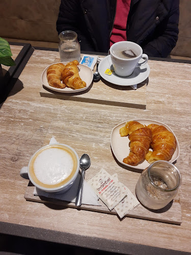 Comentarii opinii despre Vèlo Cafe&Bakery