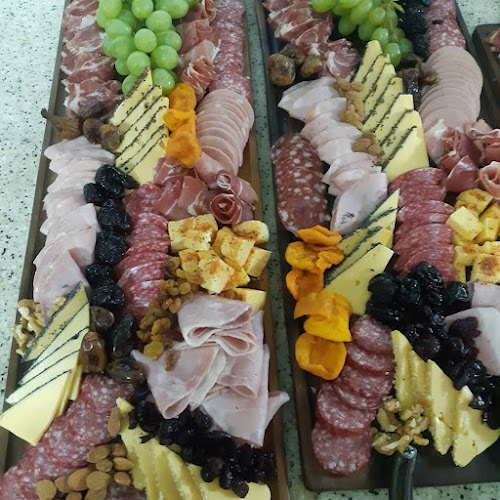 Opinii despre BERNAISE EVENTOS în Balcarce - Gastronomía y hostelería