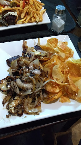 Restaurante El Cardón Bodegón - Bahía Blanca