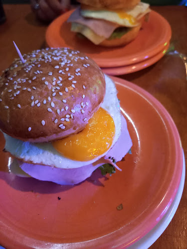 Opinii despre Qatar Resto bar în Posadas - Gastronomía y hostelería