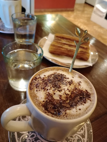 Opinii despre Triángulo Café în San Juan - Gastronomía y hostelería