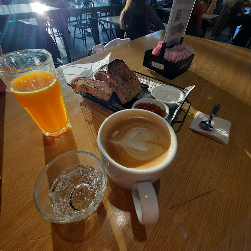 Opinii despre Café Martinez Pueblo Caamaño în La Lonja - Gastronomía y hostelería