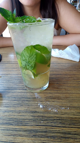 Comentarii opinii despre Flora Sunset Bar.