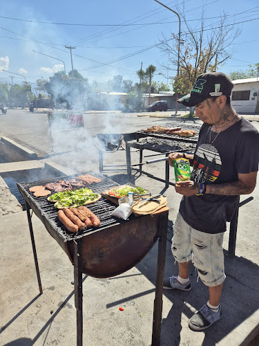 Choris "Matilde" De Abajo Del Puente.