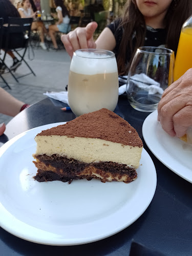 Comentarii opinii despre Landó Café