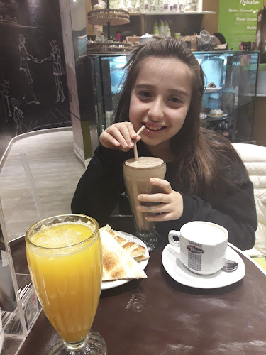 Comentarii opinii despre CR helados & café