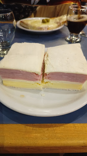 Pizzería Capri Godoy Cruz - Gastronomía y hostelería