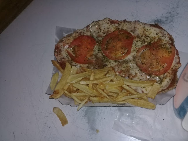 Rotiseria Y Heladeria " Tentacion" - José C. Paz