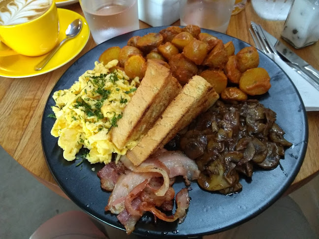 Comentarii opinii despre Sunday Coffee & Brunch