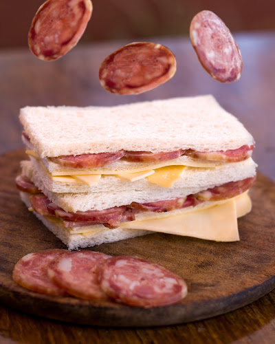 Opinii despre La Fábrica Sandwiches de Miga în Villa Carlos Paz - Gastronomía y hostelería