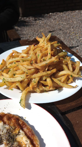 Cap. de Fragata Moyano 32, B1851 Adrogué, Provincia de Buenos Aires
