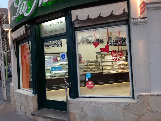 Opinii despre Panaderia y Confiteria la Nacion în Bahía Blanca - Gastronomía y hostelería