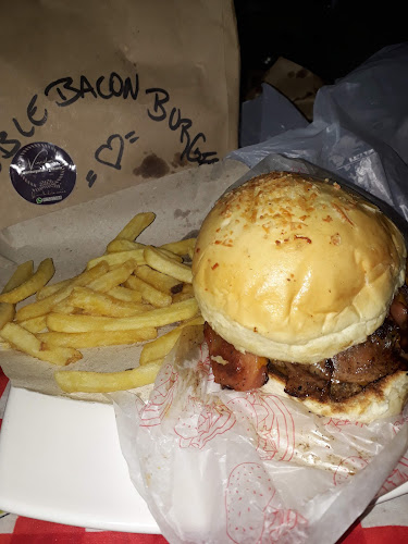 Opinii despre Vincitori Hamburguesería y Pizzería în San Miguel de Tucumán - Gastronomía y hostelería