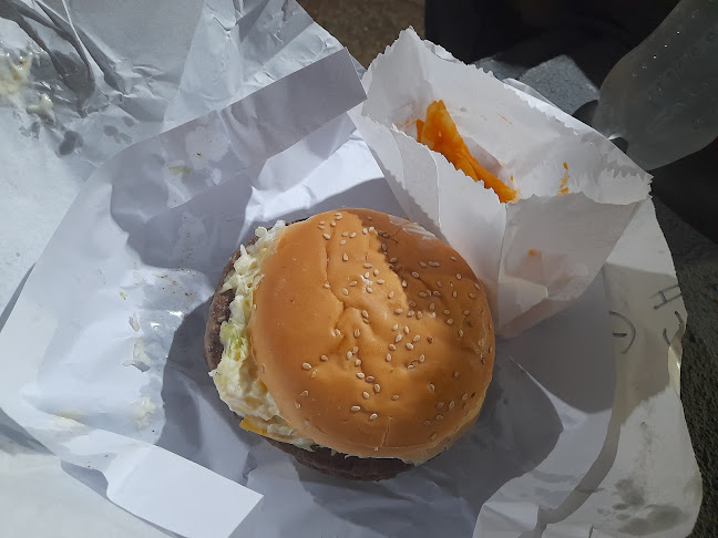 LA REINA SANDWICHES Y HAMBURGUESAS