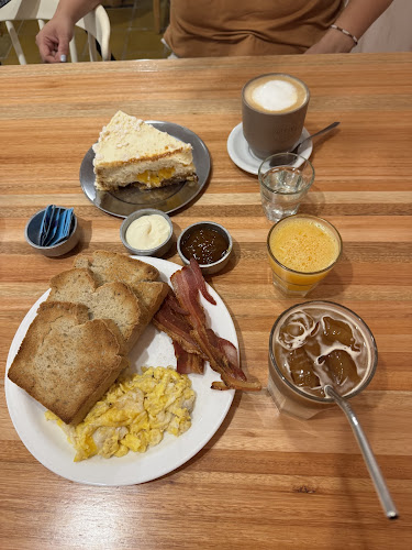 Opinii despre BITTE Coffe & Bakery în Resistencia - Gastronomía y hostelería