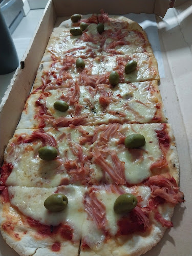 Opinii despre PIZZA HOUSE / EMPANADA HOUSE în Puerto Madryn - Gastronomía y hostelería