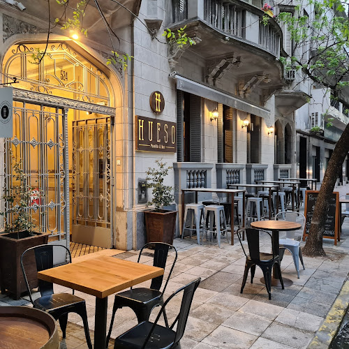 Hueso - Parrilla & Bar