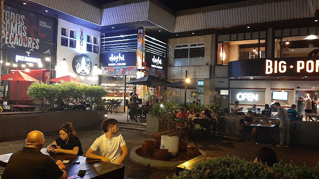 Av. del Libertador 14810, B1640 Acassuso, Provincia de Buenos Aires