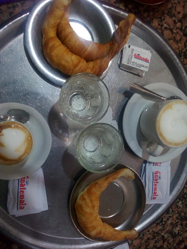 Av. Pellegrini 3994, S2002QEU Rosario, Santa Fe