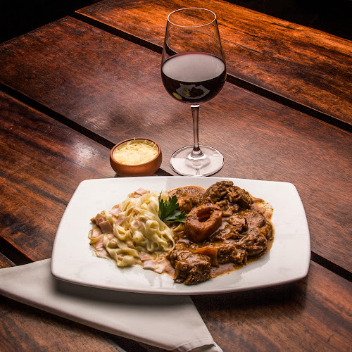 Av. Dos de Mayo 732, San Isidro 15073, Perú