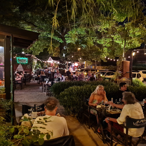 La T Parrilla y Restorán Natural - Pilar