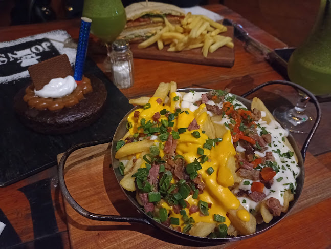 Mr. JOHN'S & WARHOL - Gastronomía y hostelería