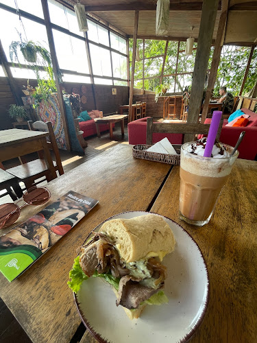 Comentarii opinii despre "La Semilla" - Cafetería - Pastelería - Restaurant