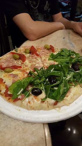 Opinii despre Norma T Madoz în San Nicolás de Los Arroyos - Gastronomía y hostelería