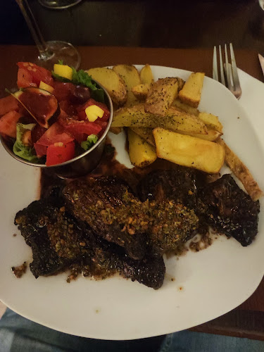 Comentarii opinii despre Reina Mora