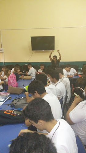 5HXV+MP6, Ca. Colón, Espinar 08301, Perú