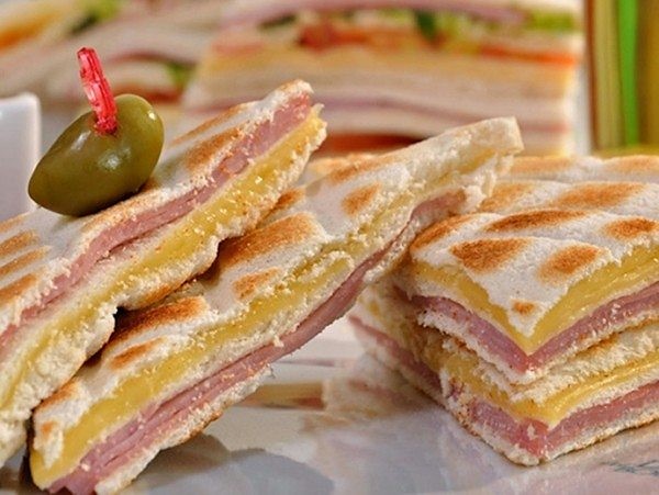 Opinii despre LA CAFETERIA în San Fernando del Valle de Catamarca - Gastronomía y hostelería