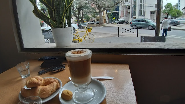 Opinii despre Veneto Heladeria y Cafeteria în Santa Fe de la Vera Cruz - Gastronomía y hostelería