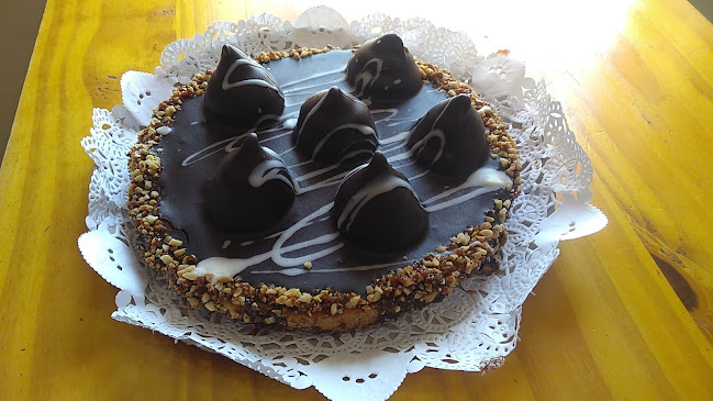 Opinii despre Panadería y confitería La Mía Famiglia în Ezeiza - Gastronomía y hostelería