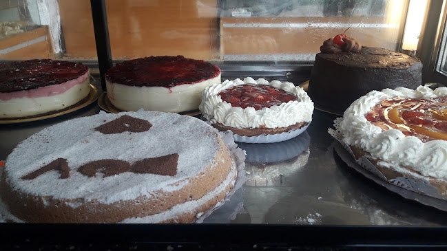 DOV Pasteleria - Puán y Acevedo - Gastronomía y hostelería