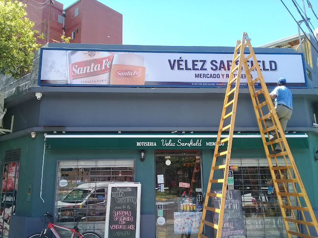 Velez Sarsfield - Mercado y Rotiseria - Santa Fe de la Vera Cruz